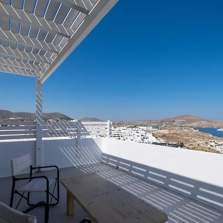 Lorenzo And Paros Apartament *