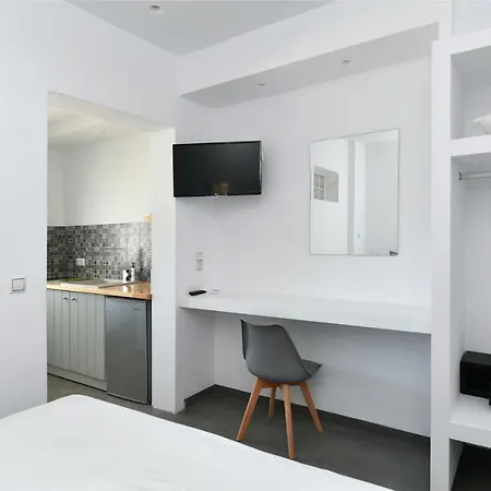 Lorenzo And Paros * ナウサ