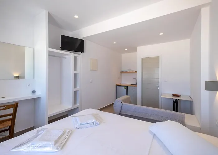 Apartamento Lorenzo And Paros *