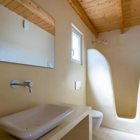 Lorenzo And Paros Appartement *