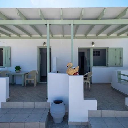 Lorenzo Studios Naousa (Paros)